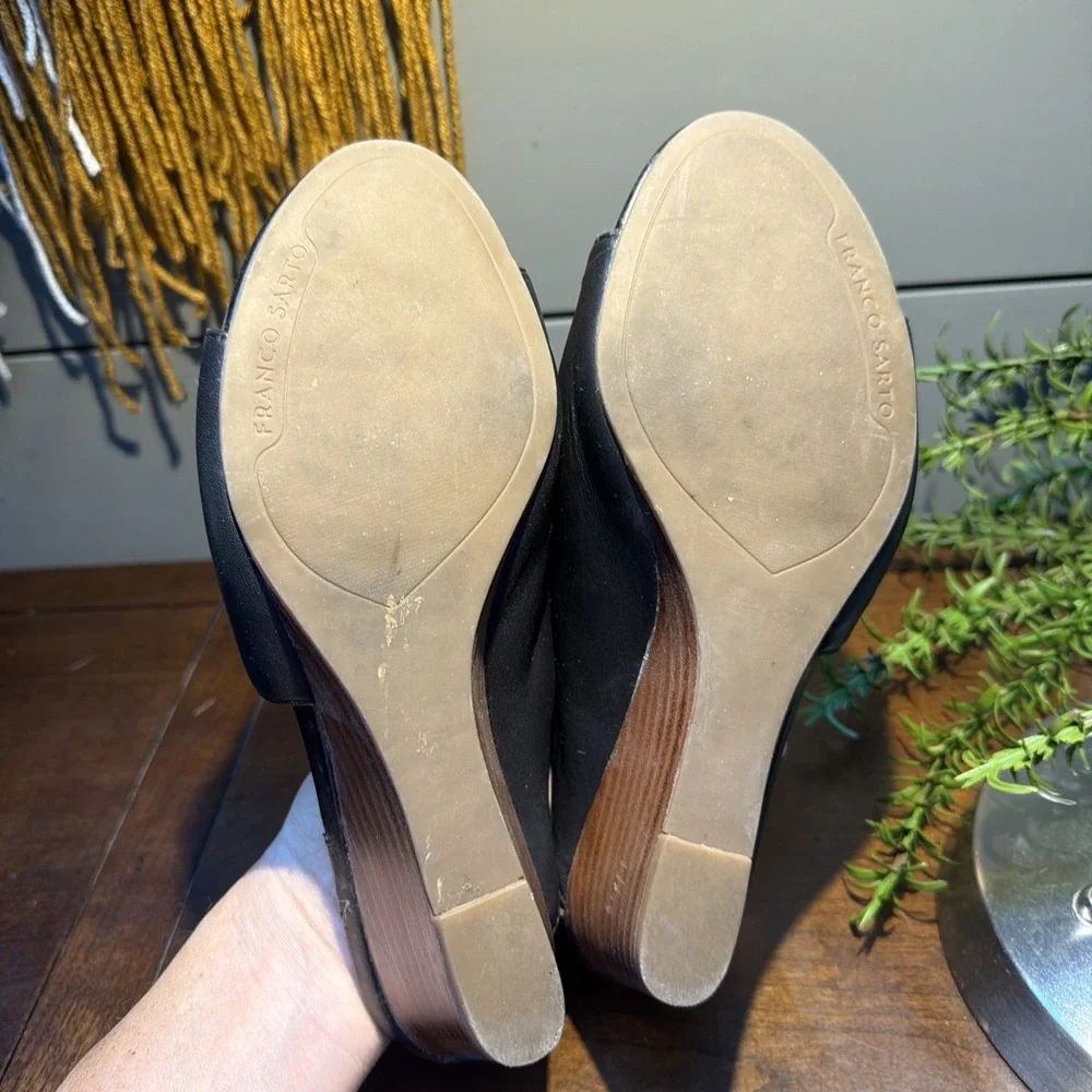 Franco Sarto Dublin Leather Wedge Sandals Heels Size 6 Slip On Open Toe